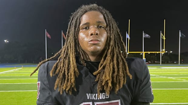 Miami Norland quarterback Ennio Yapoor.