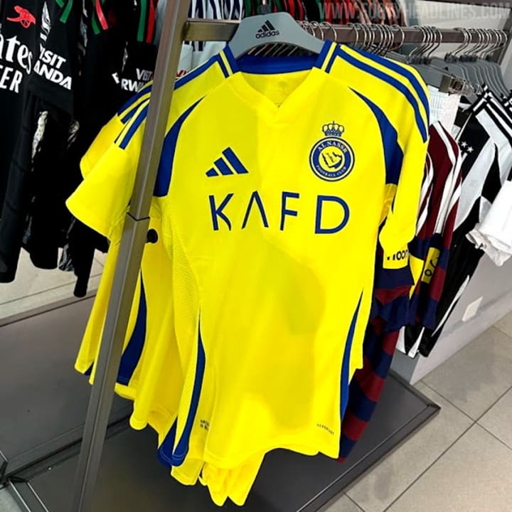 Le maillot domicile d'Al Nassr