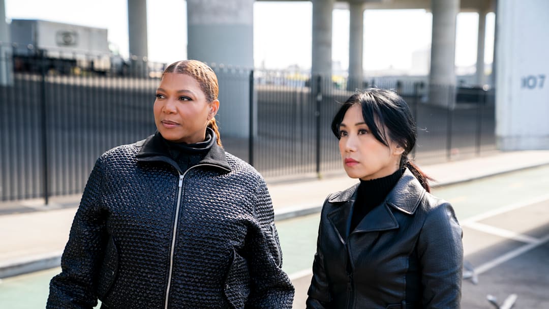 “Guns and Roses” – After a young girl is the victim of a shootout in her neighborhood, the team races to find out if a gang war is afoot and whether the crime is connected to a shipment of stolen guns McCall is chasing down. Meanwhile, love is in the air when Aunt Vi and Delilah prepare for their respective dates, on the CBS Original series THE EQUALIZER, Sunday, Feb. 16 (10:00-11:00 PM, ET/PT) on the CBS Television Network, and streaming on Paramount+ (live and on demand for Paramount+ with