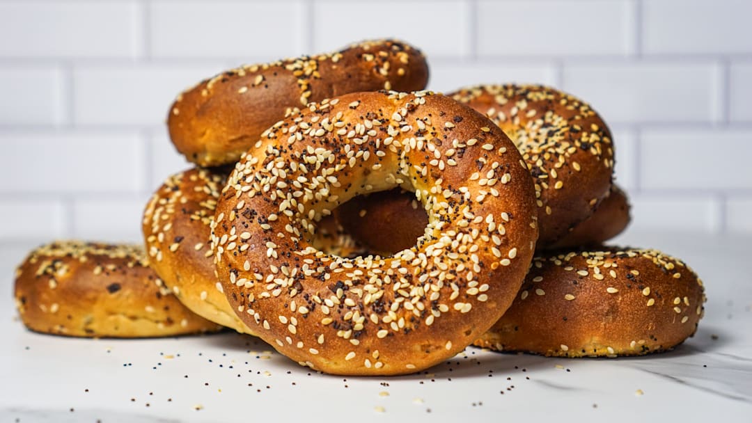 Hero Bread Everything Bagel 