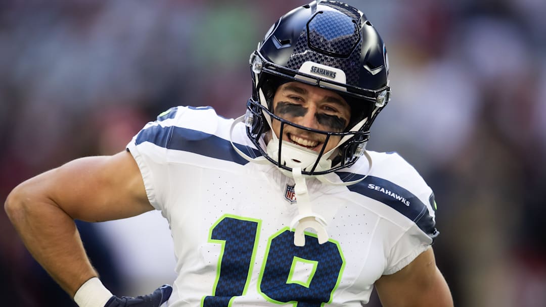 Dec 8, 2024; Glendale, Arizona, USA; Seattle Seahawks wide receiver Jake Bobo (19) against the Arizona Cardinals at State Farm Stadium. Mandatory Credit: Mark J. Rebilas-Imagn Images Dec 8, 2024; Glendale, Arizona, USA; Seattle Seahawks wide receiver Jake Bobo (19) against the Arizona Cardinals at State Farm Stadium. Mandatory Credit: Mark J. Rebilas-Imagn Images