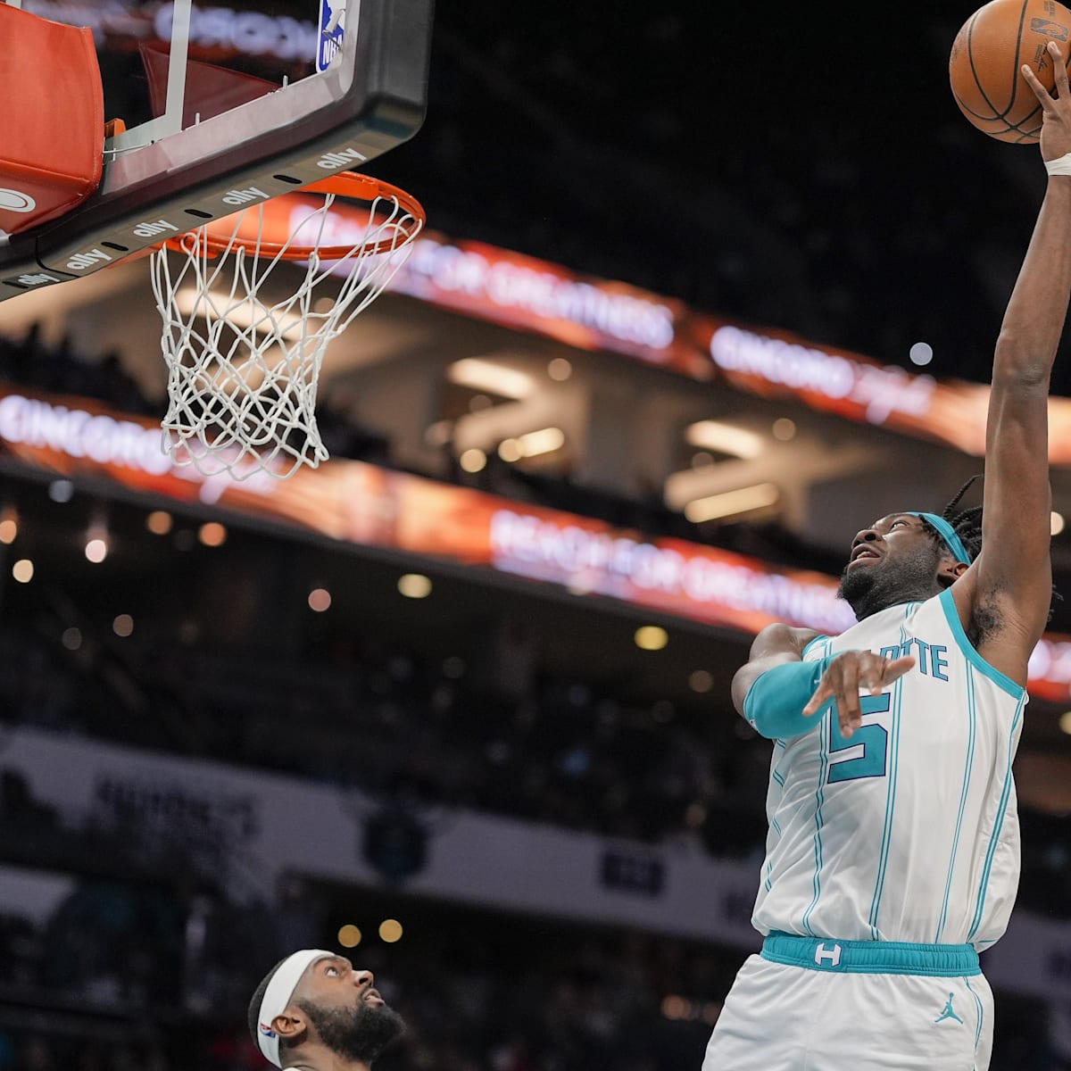 Lakers Hornets trade rescinded Mark Williams