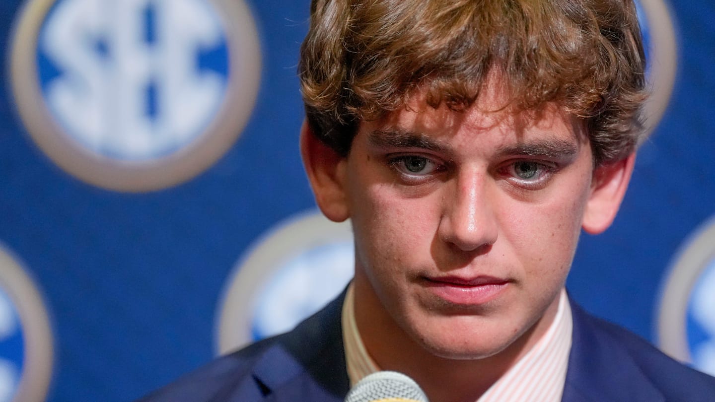Arch Manning Faces Pressure as Texas' 2025 QB