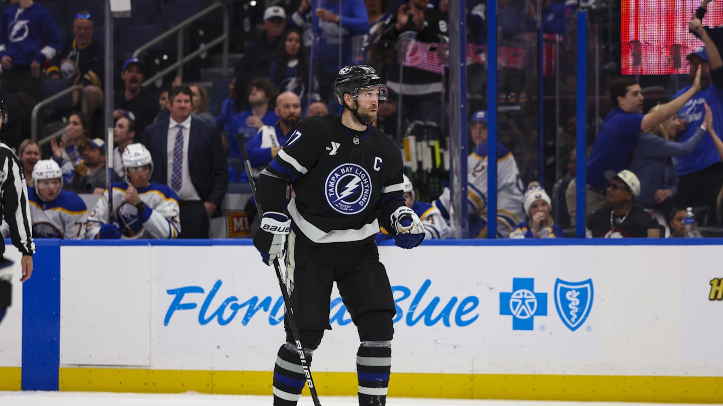 Jon Cooper Provides an Unfortunate Victor Hedman Update Before Game 2