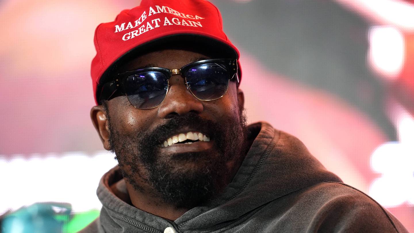 Three Realistic Options For Derek Chisora's 'Last Fight'