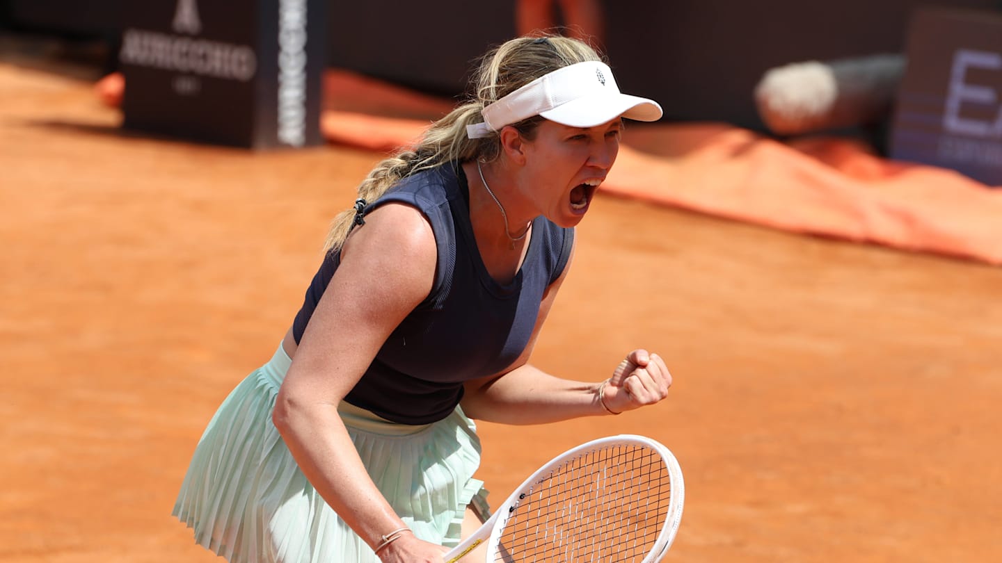 Danielle Collins Slams Cameraman During Win Over Emma Raducanu