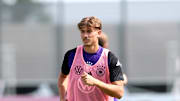 Wird Tom Bischof bei der Klub-WM für den FC Bayern spielen?