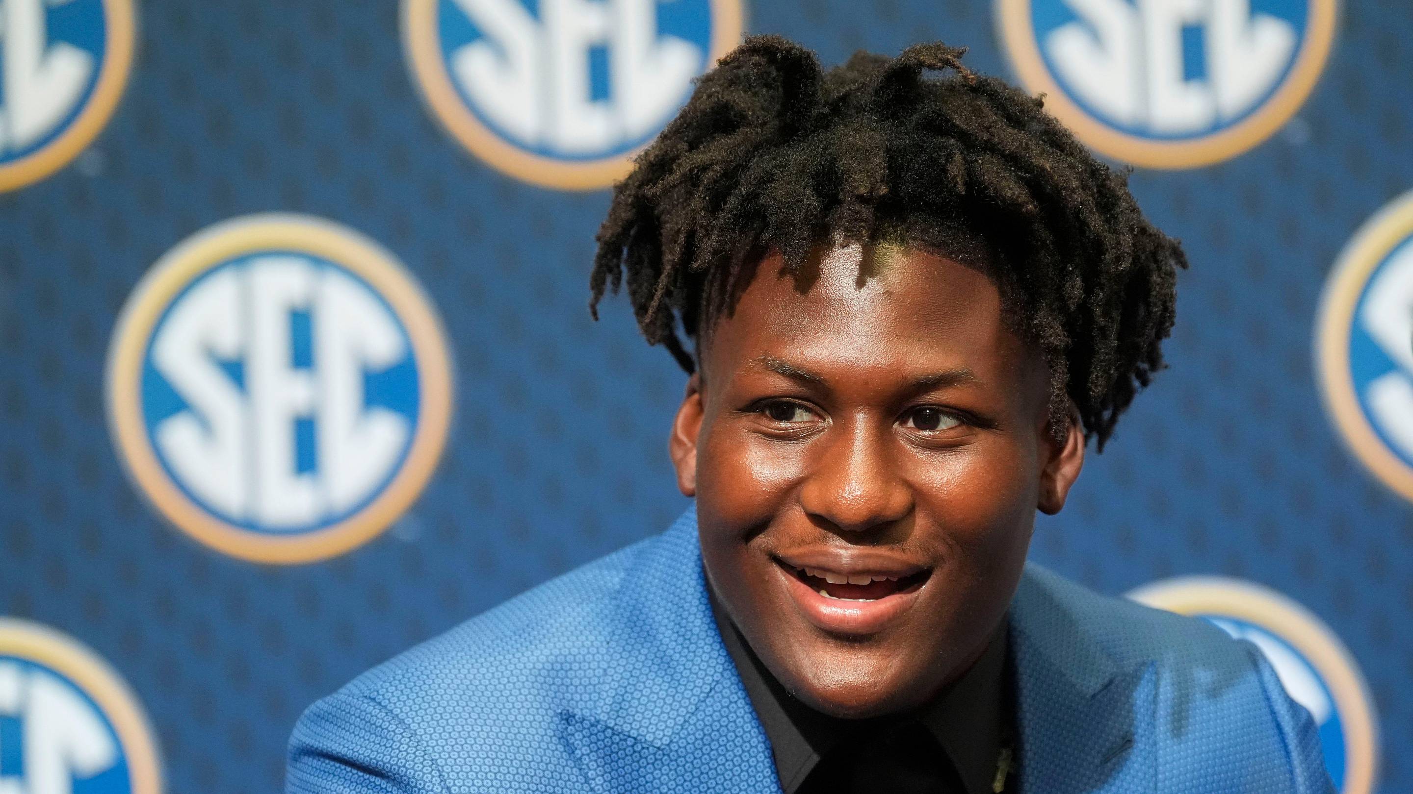 Rookie Linebackers Who Make Their NFL Draft Class Underrated (Hidden Gems)