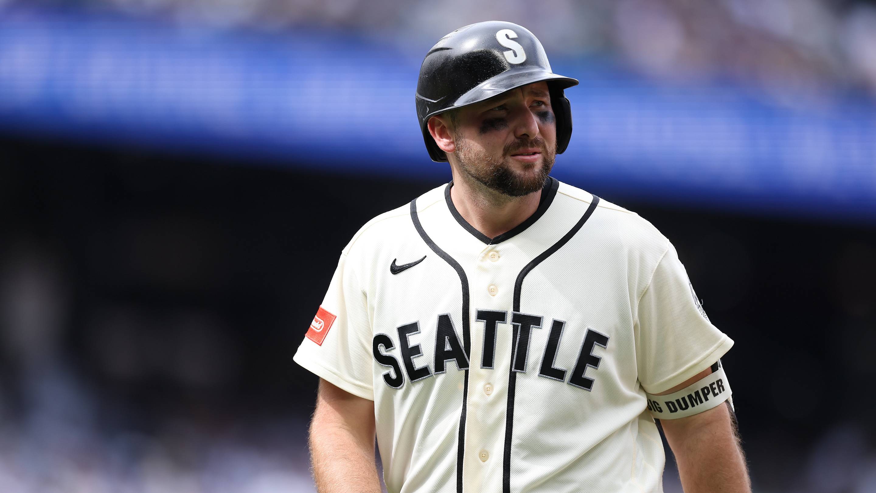 Cal Raleigh's season-long collapse is closing in on the wrong kind of MLB history