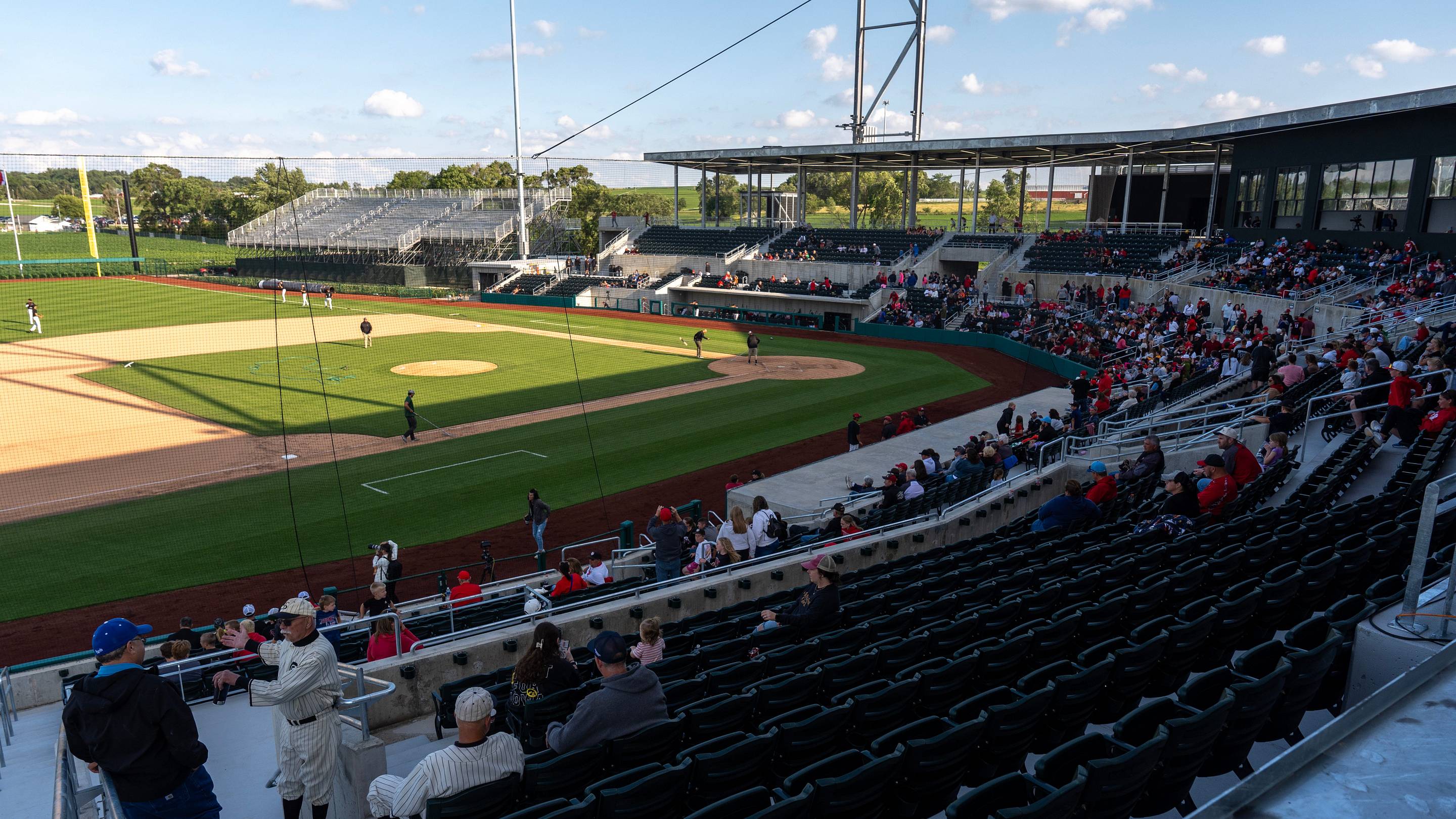 5 MLB teams we’d rather see in the Field of Dreams Game than Phillies, Twins