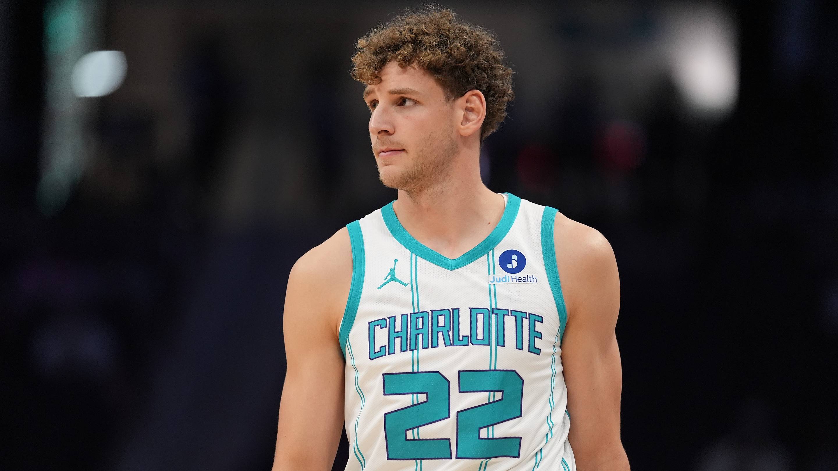 Why Hannes Steinbach Was Left Out of the Hornets' Opening-Night Rotation