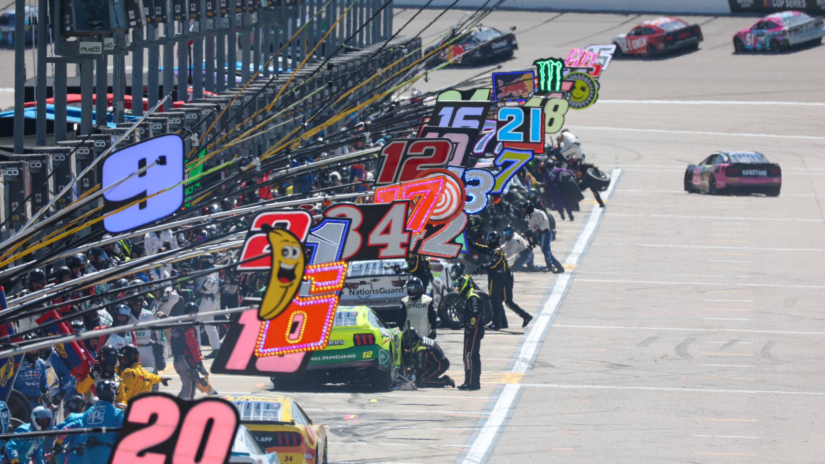 Logano On Kansas Cup Pole After Rain Wipes Out Practice, Qualifying