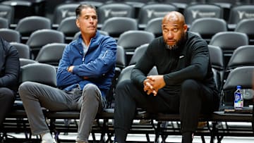 Sacramento Kings v Los Angeles Lakers