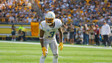 Los Angeles Chargers v Pittsburgh Steelers