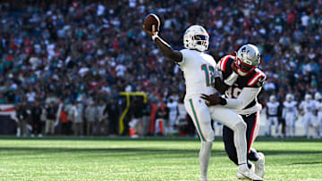 Miami Dolphins v New England Patriots