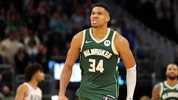 Portland Trail Blazers v Milwaukee Bucks