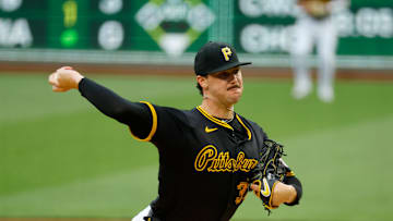 Los Angeles Dodgers v Pittsburgh Pirates