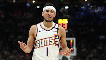 Phoenix Suns v Milwaukee Bucks