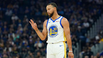 Los Angeles Lakers v Golden State Warriors