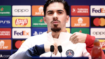 FBL-EUR-C1-PARIS-PRESSER