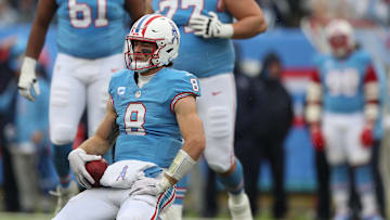 Houston Texans v Tennessee Titans