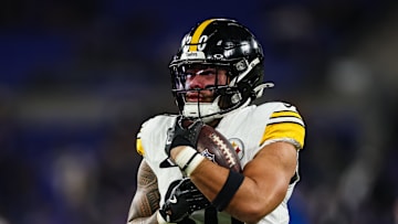 Pittsburgh Steelers running back Jaylen Warren