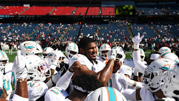 Miami Dolphins v New England Patriots