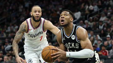 Los Angeles Clippers v Milwaukee Bucks
