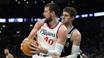 Los Angeles Clippers v Milwaukee Bucks