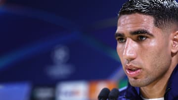 FBL-EUR-C1-PSG-PRESSER