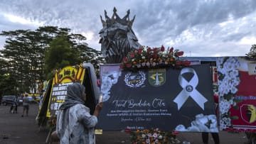 Indonesia masih berduka setelah tragedi di Stadion Kanjuruhan