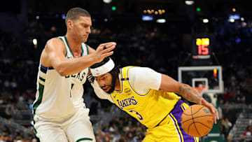 Los Angeles Lakers v Milwaukee Bucks