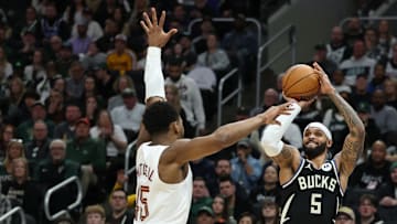 Cleveland Cavaliers v Milwaukee Bucks