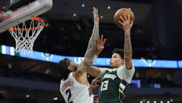 Phoenix Suns v Milwaukee Bucks