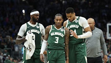 Minnesota Timberwolves v Milwaukee Bucks