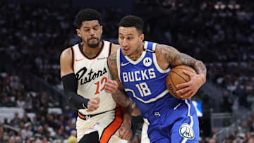 Detroit Pistons v Milwaukee Bucks