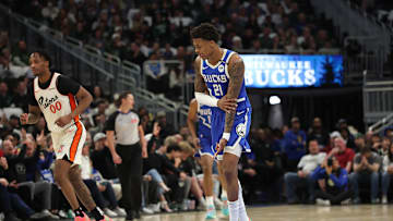 Detroit Pistons v Milwaukee Bucks