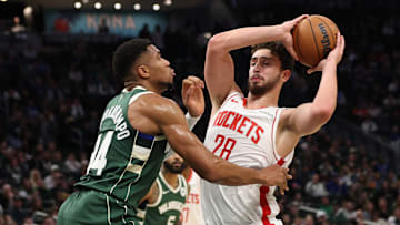 Houston Rockets v Milwaukee Bucks