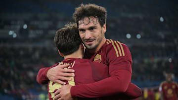 Mats Hummels (r.)