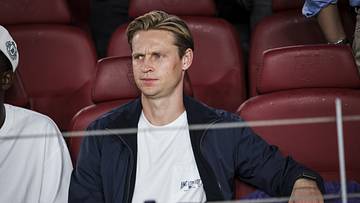 Frenkie de Jong hat seinen Stammplatz verloren Frenkie de Jong hat seinen Stammplatz verloren