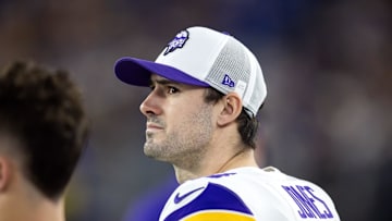 Minnesota Vikings quarterback Daniel Jones (13) 