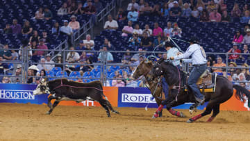 Marcus Theriot competing at Rodeo Houston