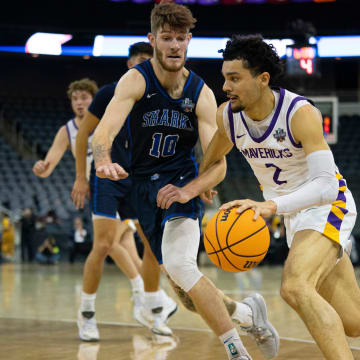 Minnesota State’s Malik Willingham (2) drives as the Minnesota State Mavericks play the Nova Southeastern Sharks during the 2024 NCAA DII Men’s Basketball Championship at Ford Center in Evansville, Ind., Saturday, March 30, 2024.