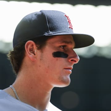 Boston Red Sox right fielder Roman Anthony (19) walks to the dugout before  the first inning against the Seattle Mariners at T-Mobile Park on June 18. 
