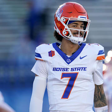Nov 16, 2024; San Jose, California, USA; Boise State Broncos quarterback Malachi Nelson (7) stands on the field before the start of the game against the San Jose State Spartans at CEFCU Stadium. Mandatory Credit: Cary Edmondson-Imagn Images