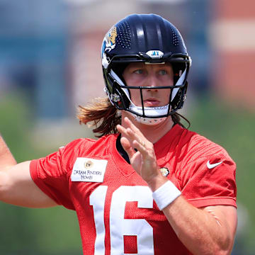 Jacksonville Jaguars quarterback Trevor Lawrence (16) looks to pass during the first organized team activity at Miller Electric Center Monday, May 19, 2025 in Jacksonville, Fla.