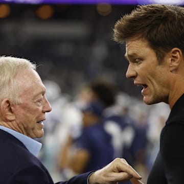  Dallas Cowboys owner Jerry Jones (L) talks to former NFL player Tom Brady (R)Mandatory Credit: Tim Heitman-Imagn Images
