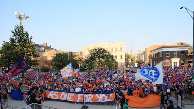 FC Cincinnati fans