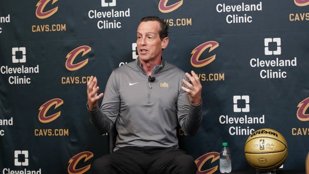 New Cavaliers head coach Kenny Atkinson is introduced publicly for the first time