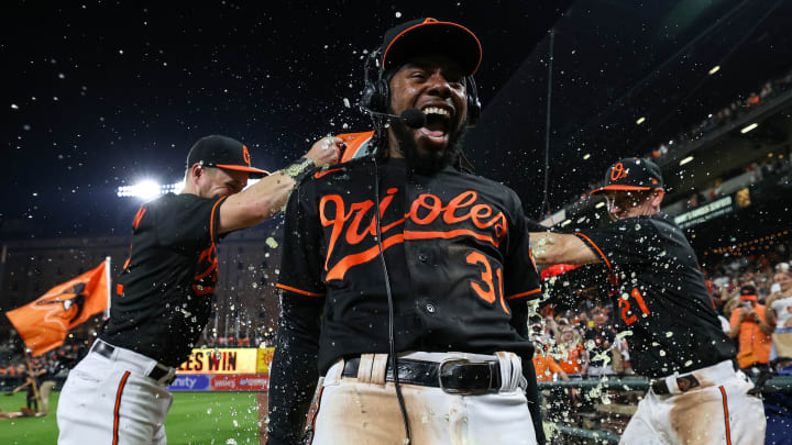 Cedric Mullins gets his own personal bird bath after hitting for the cycle (5/12/23)